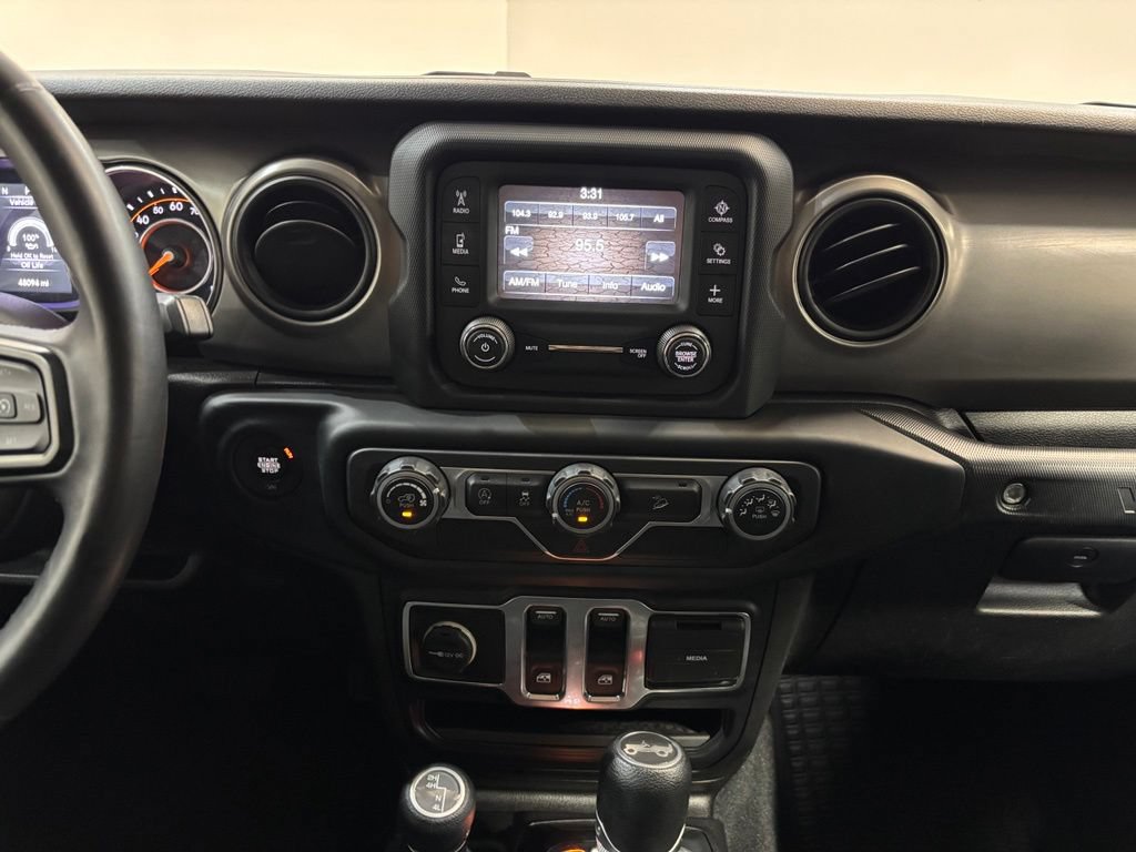 Used 2019 Jeep Wrangler Sport AWD/4WD image 15