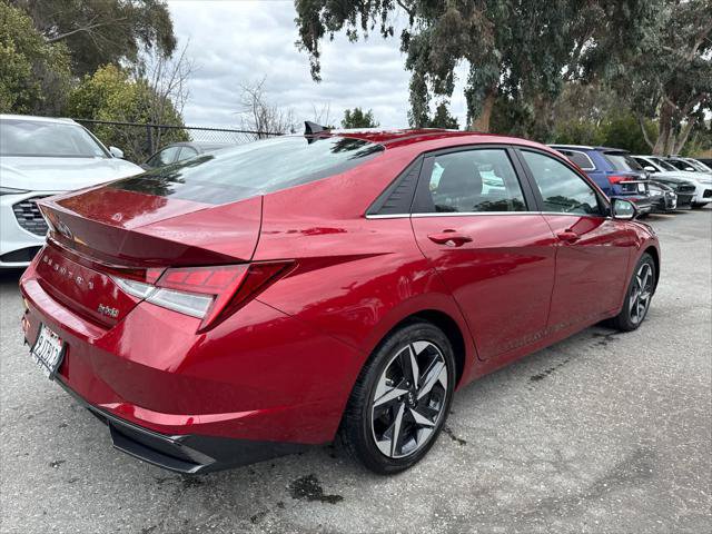 Used 2023 Hyundai Elantra Limited FWD image 3