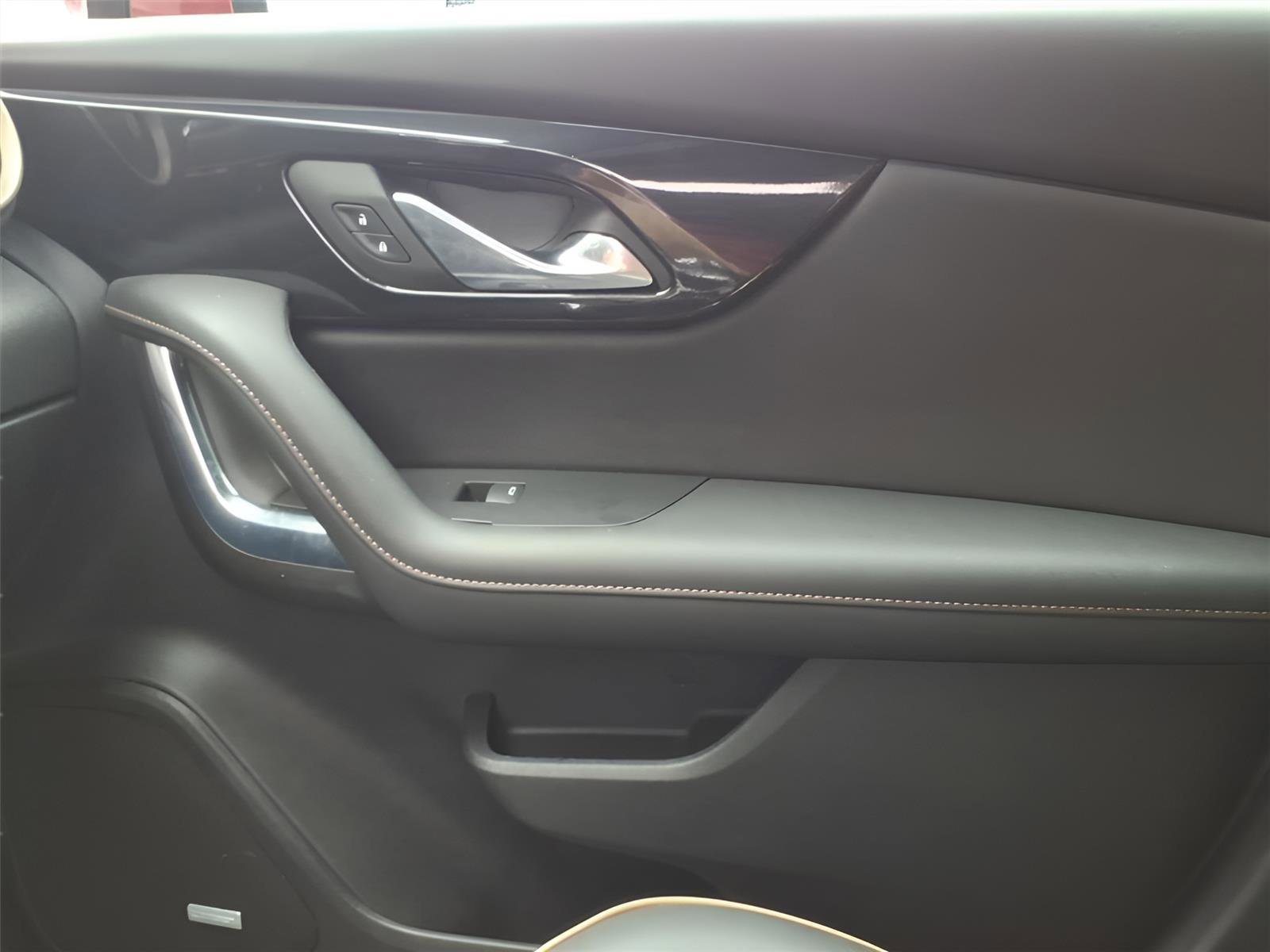 Used 2023 Chevrolet Blazer Premier w/ LPO, Cargo Package image 27