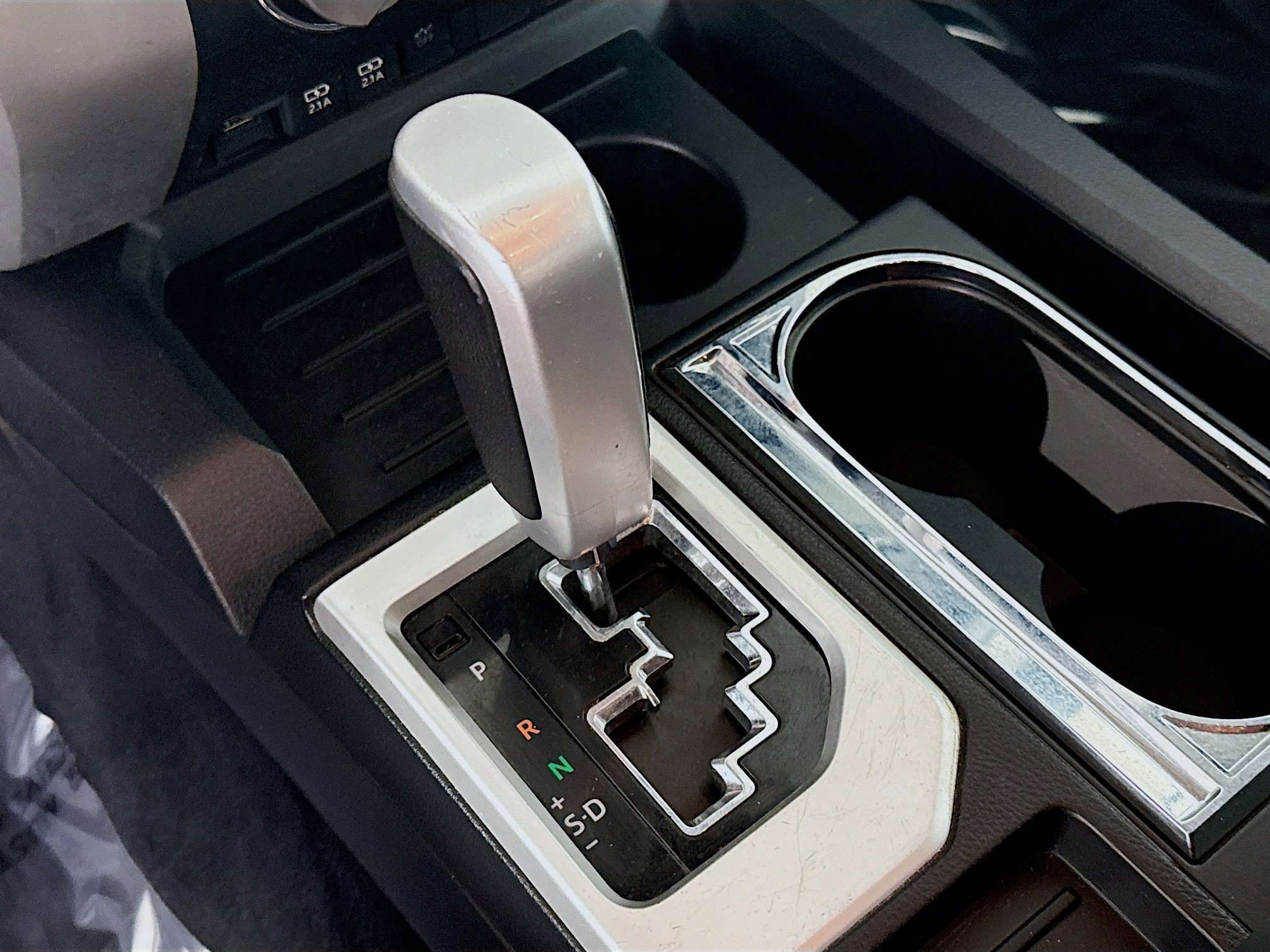 Used 2020 Toyota Tundra SR5 w/ SR5 Upgrade Package image 20