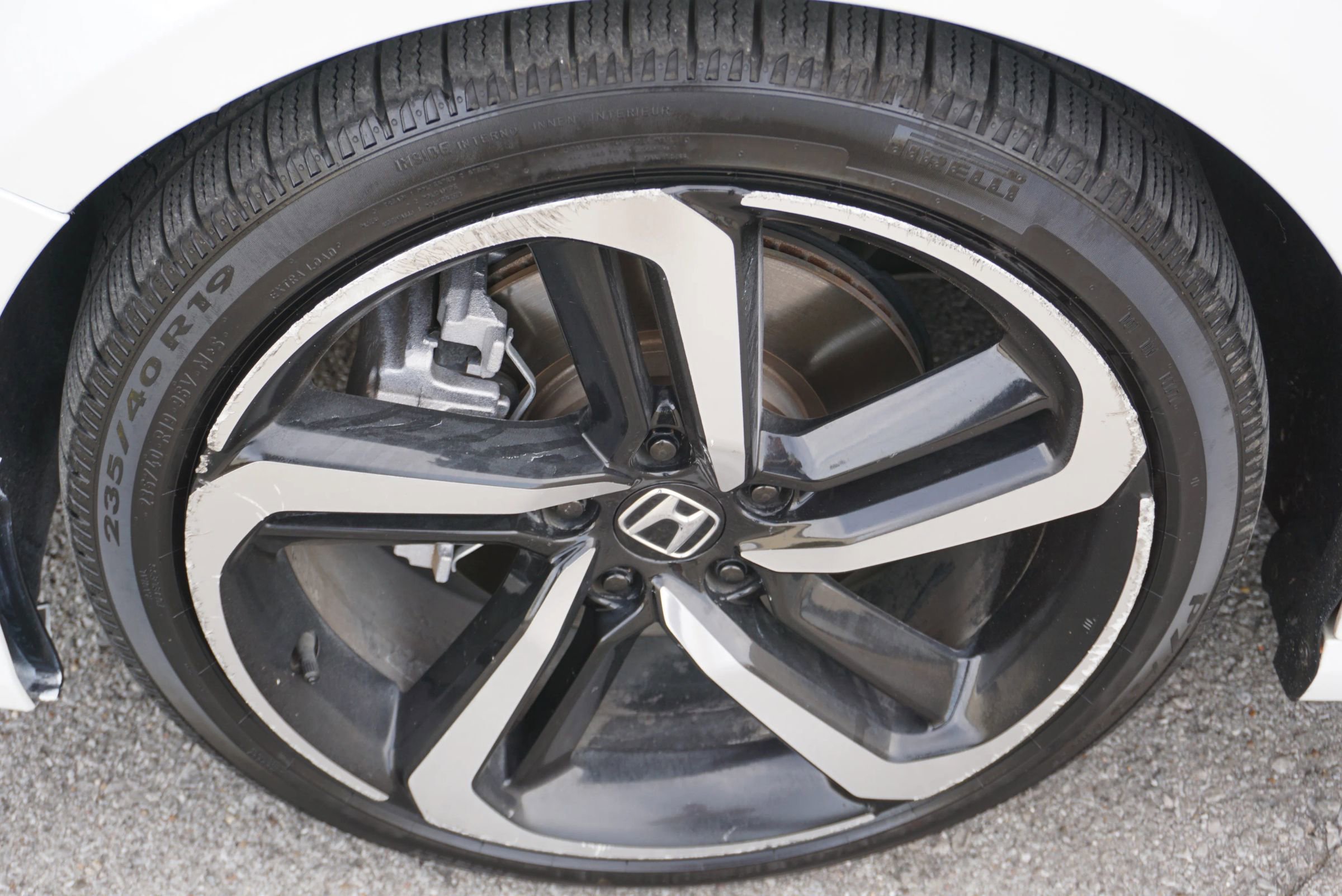 Used 2018 Honda Accord Sport image 11