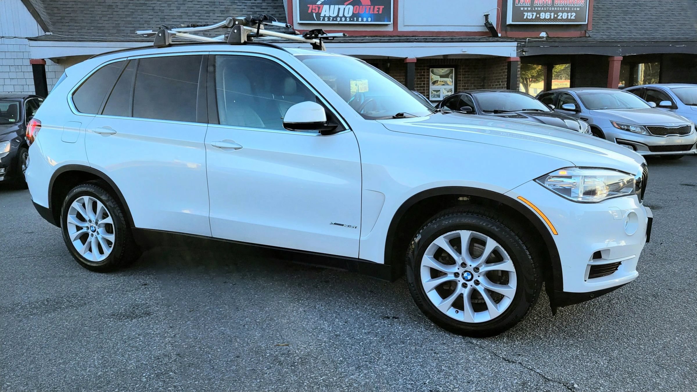 Used 2016 BMW X5 xDrive35i w/ Premium Package AWD/4WD image 17
