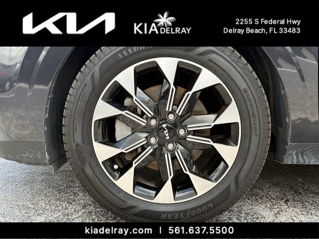 Certified 2024 Kia Carnival EX FWD image 34