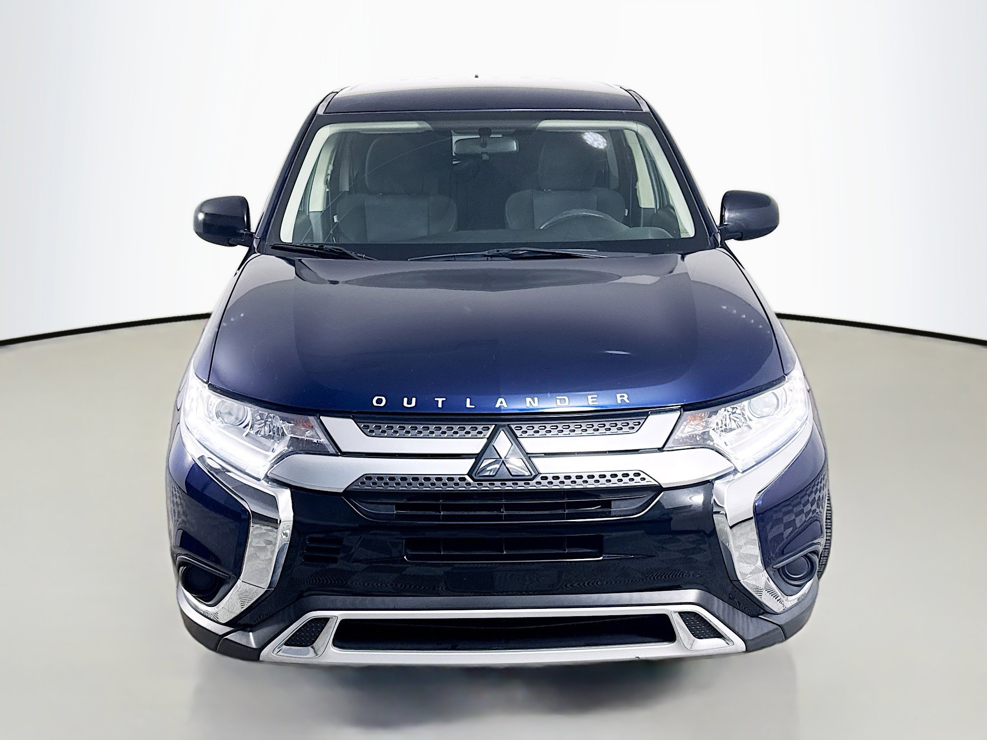 Used 2020 Mitsubishi Outlander ES FWD image 2
