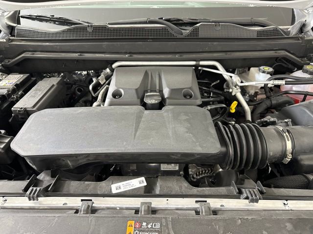 New 2025 Chevrolet Colorado LT w/ LT Convenience Package image 24