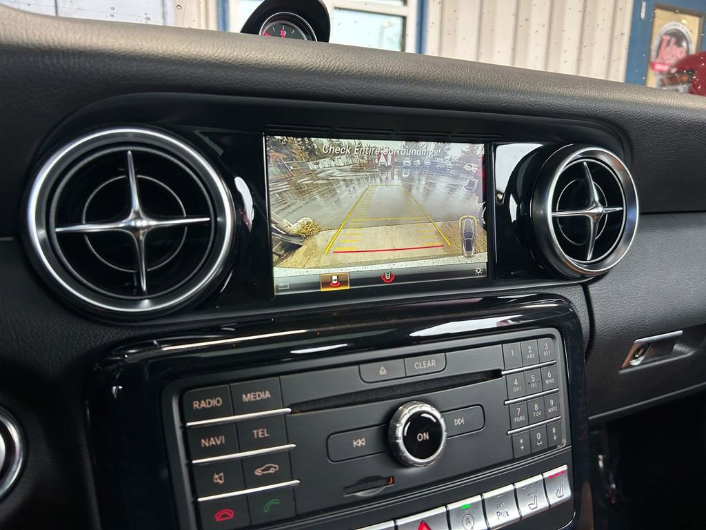 Used 2019 Mercedes-Benz SLC 300 image 18