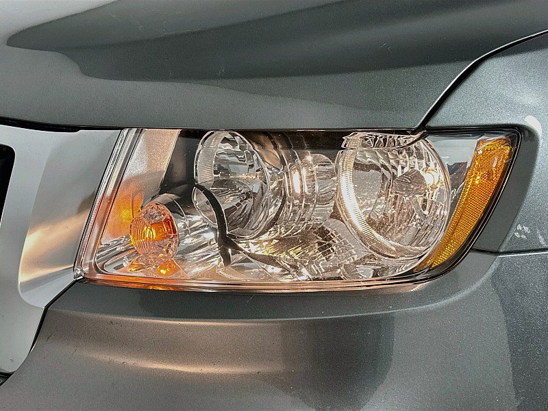Used 2013 Jeep Grand Cherokee Laredo AWD/4WD image 23