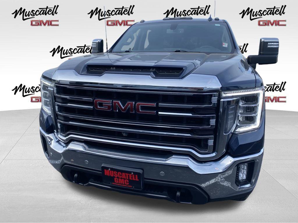 Used 2022 GMC Sierra 3500 SLT w/ SLT Premium Package AWD/4WD image 2