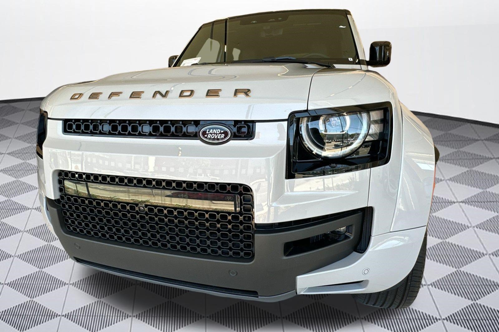 New 2026 Land Rover Defender 110 OCTA AWD/4WD image 11