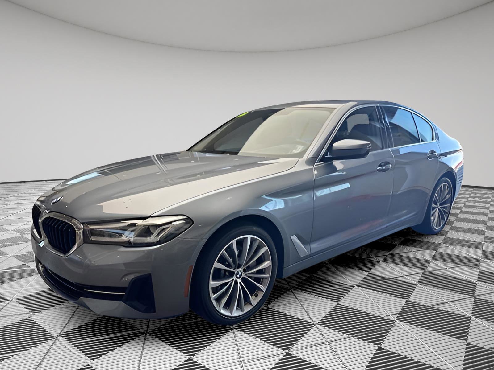 Used 2021 BMW 530i xDrive 530i xDrive w/ Premium Package image 4