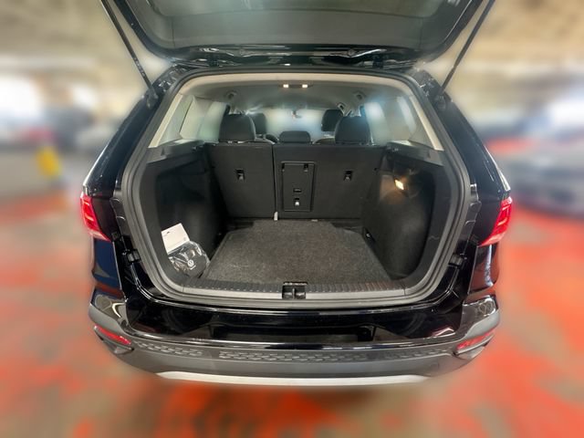 Certified 2023 Volkswagen Taos S FWD image 20
