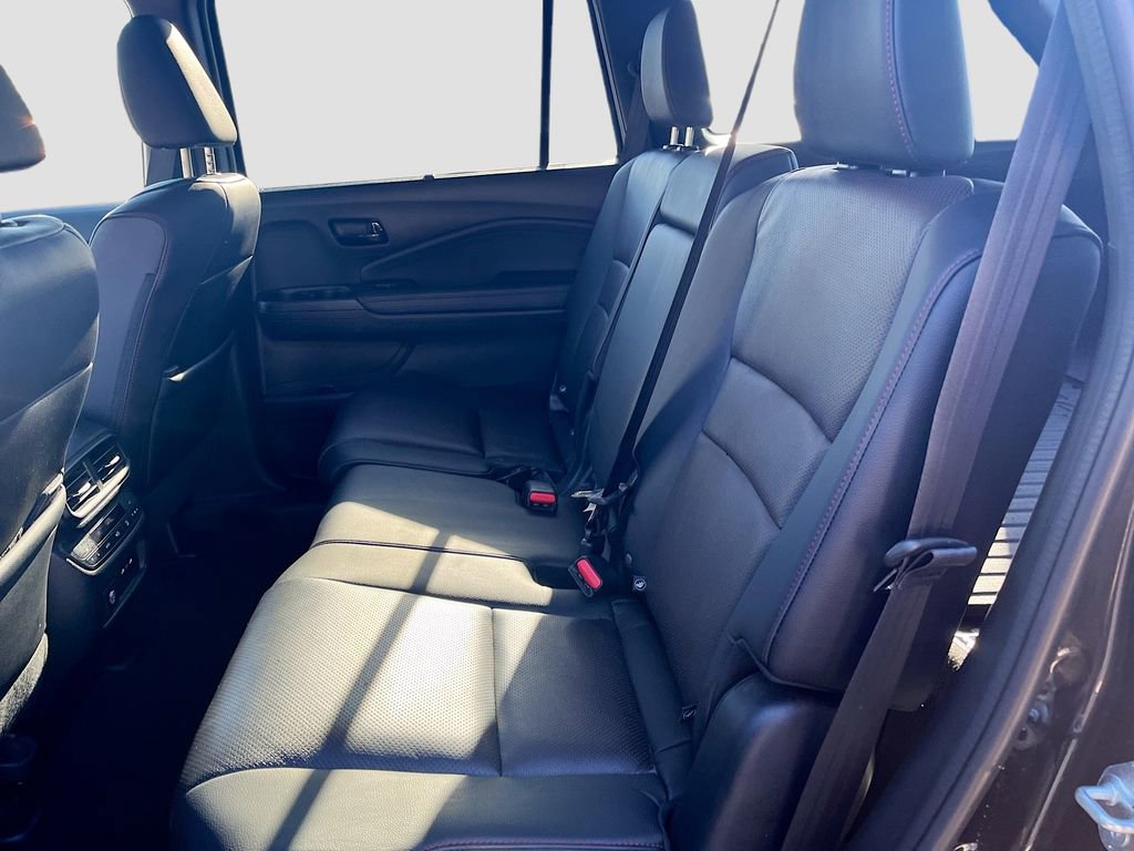 Used 2024 Honda Passport Black Edition image 25
