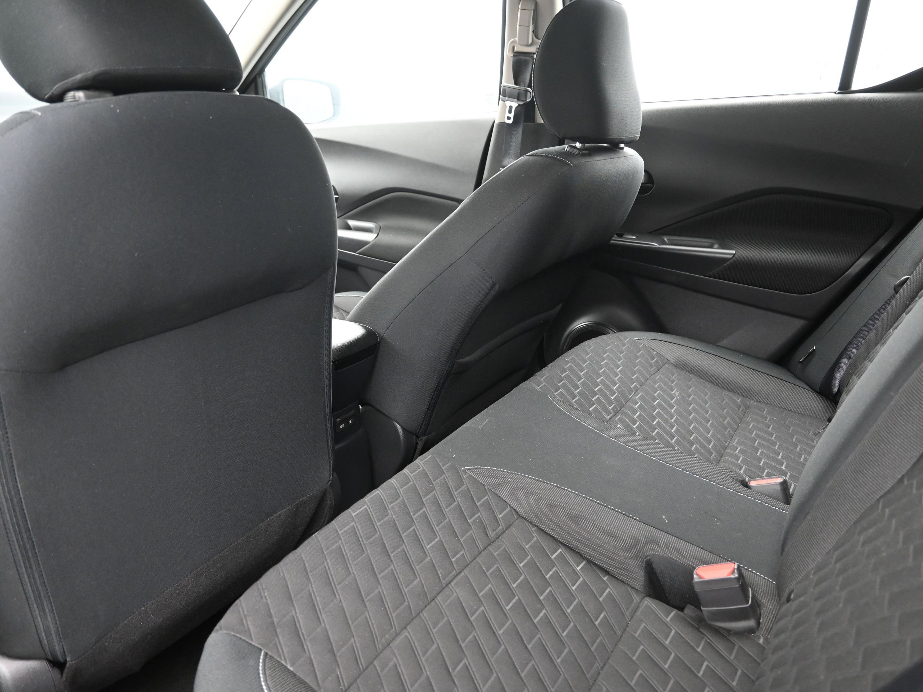 Used 2022 Nissan Kicks S w/ Interior Electronics Package FWD image 20
