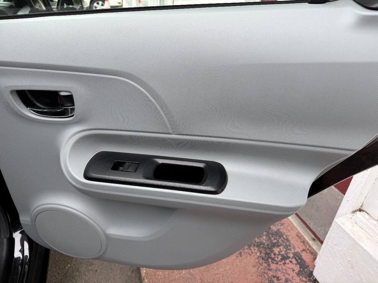 Used 2014 Toyota Prius C Two FWD image 17