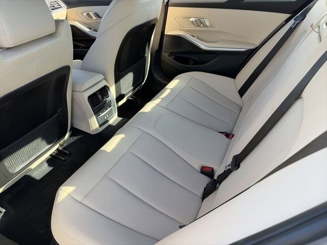 Used 2023 BMW 330i Sedan w/ Driving Assistance Package image 17