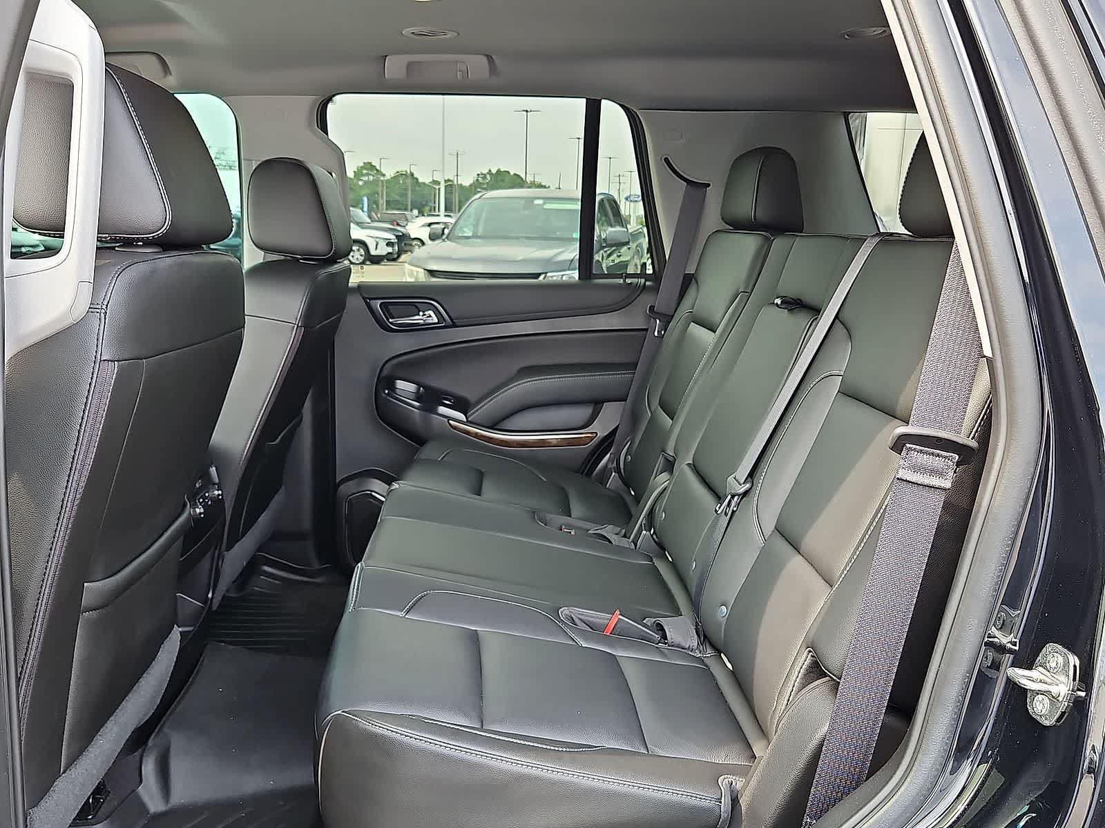 Used 2020 Chevrolet Tahoe LT w/ RST Edition AWD/4WD image 30