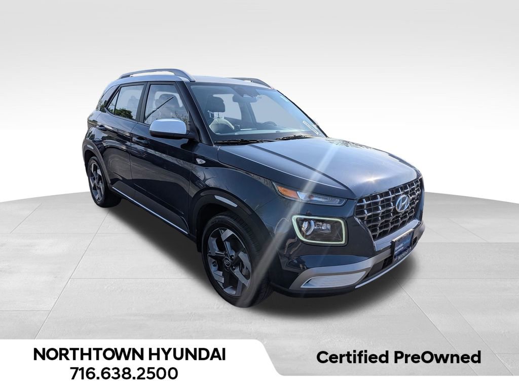 Used 2025 Hyundai Venue Limited FWD image 11