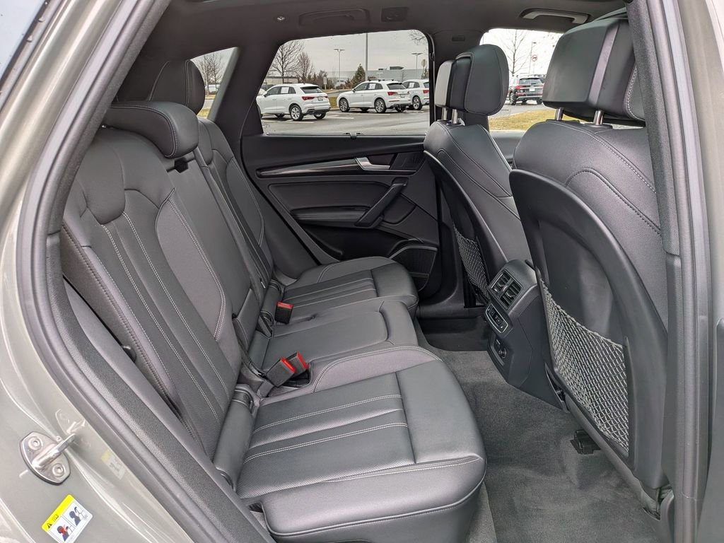 Used 2024 Audi SQ5 Prestige w/ Prestige Package image 26