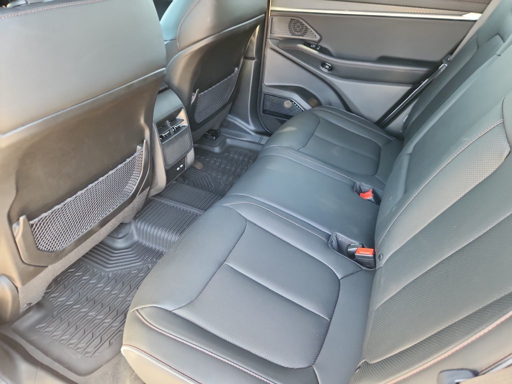 Used 2025 Jeep Wagoneer S Limited AWD/4WD image 8