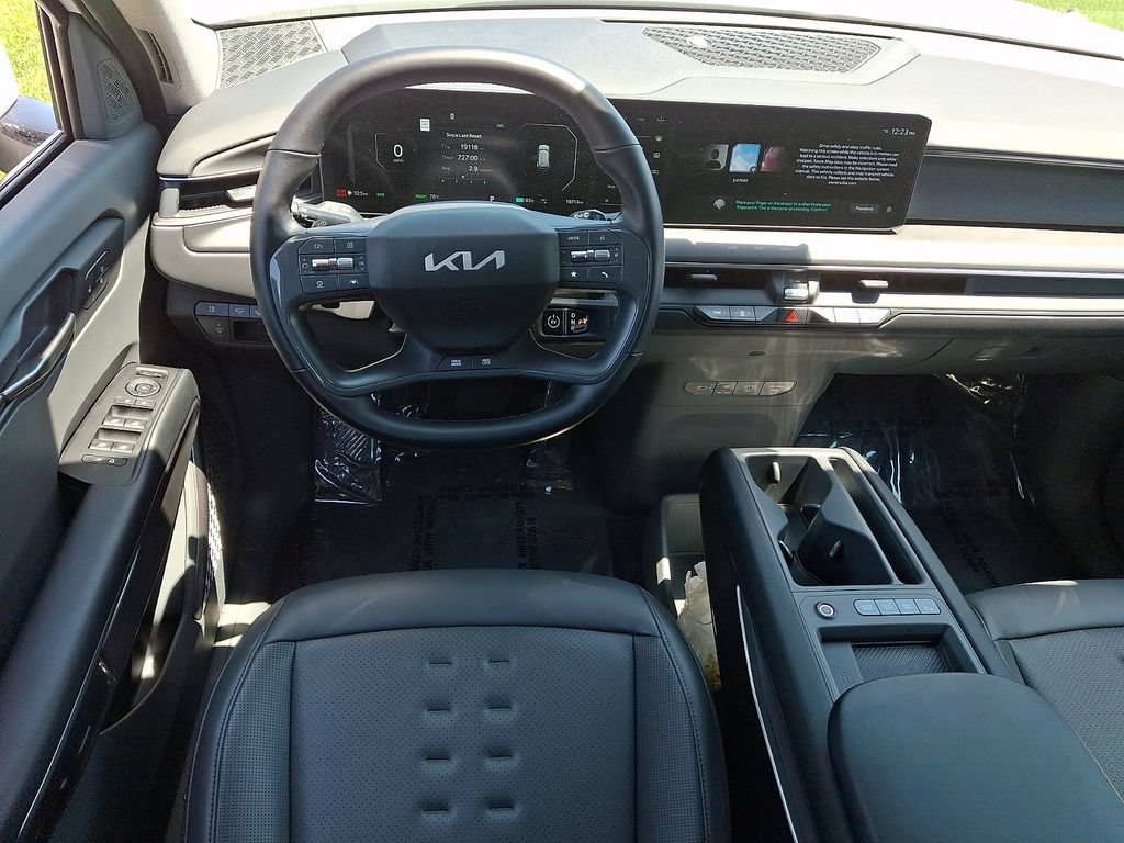 Certified 2024 Kia EV9 Wind AWD/4WD image 12