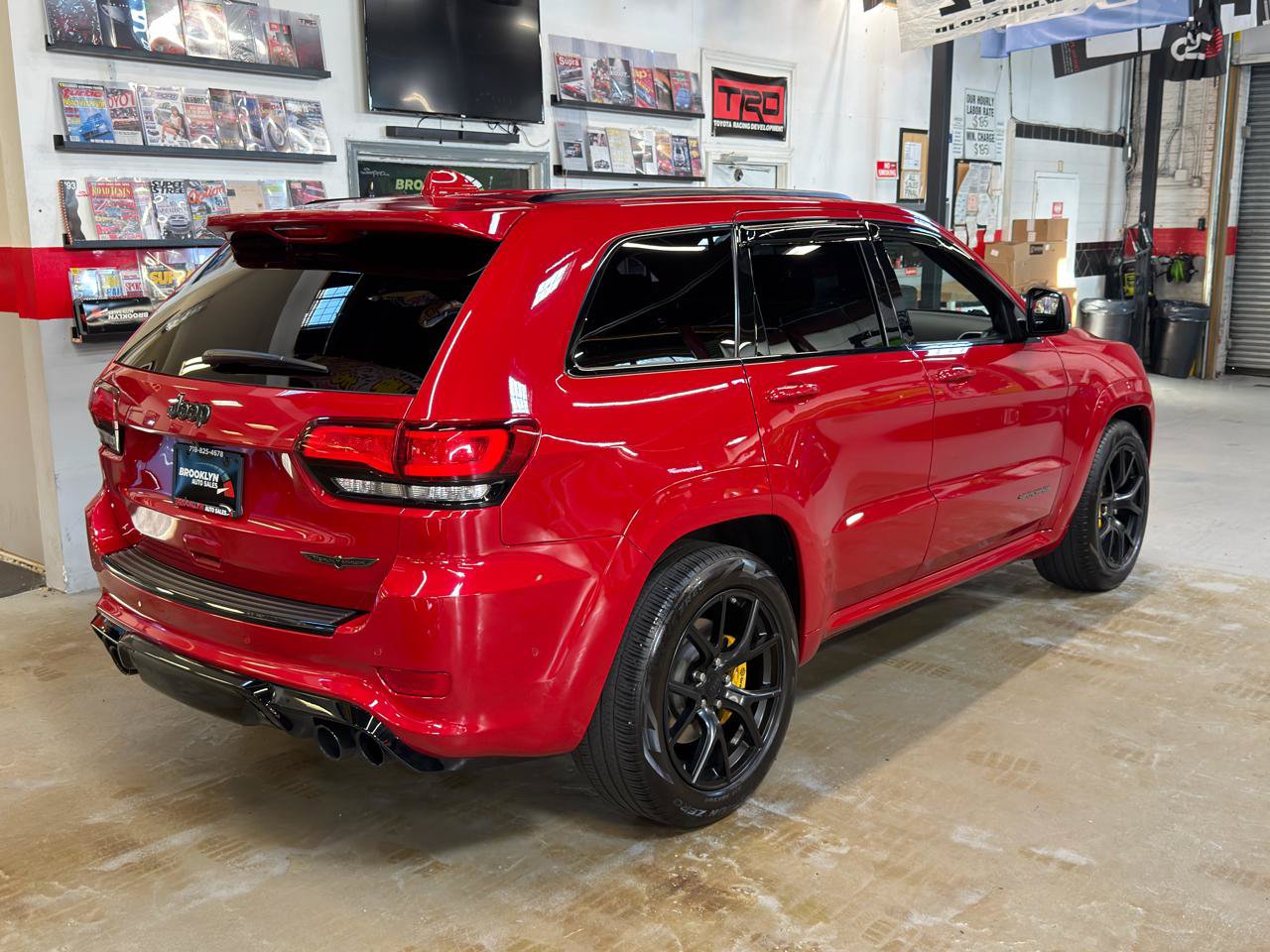 Used 2021 Jeep Grand Cherokee Trackhawk AWD/4WD image 6