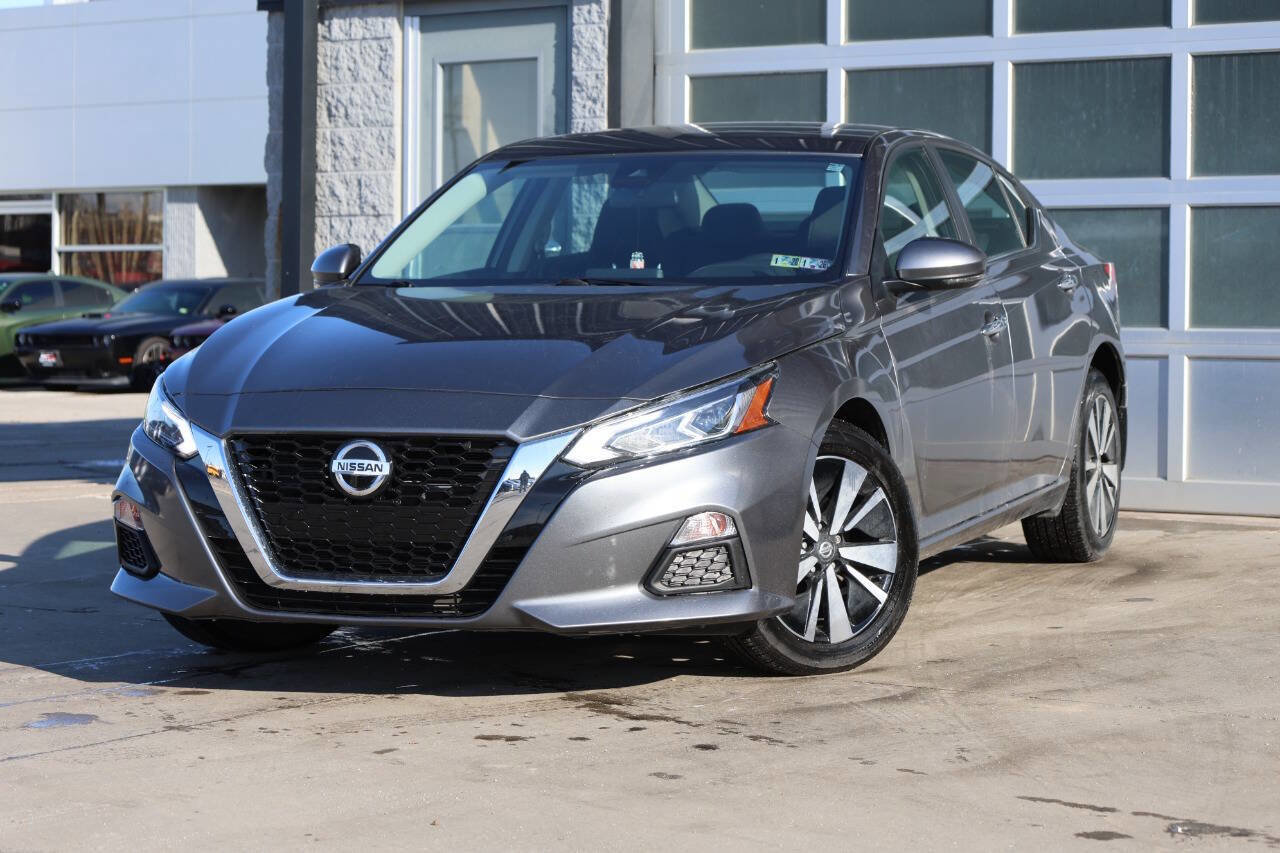 Used 2022 Nissan Altima 2.5 SV w/ SV Premium Package AWD/4WD image 3