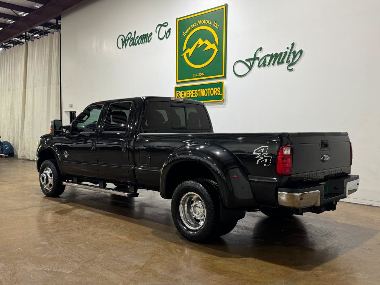 Used 2011 Ford F350 Lariat w/ Chrome Pkg AWD/4WD image 6