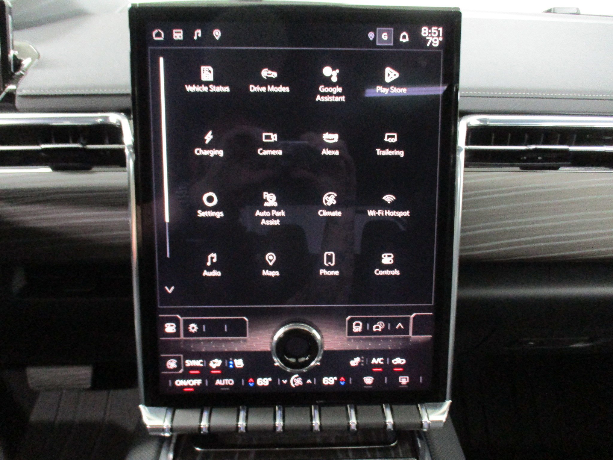 New 2025 GMC Sierra EV Denali image 25