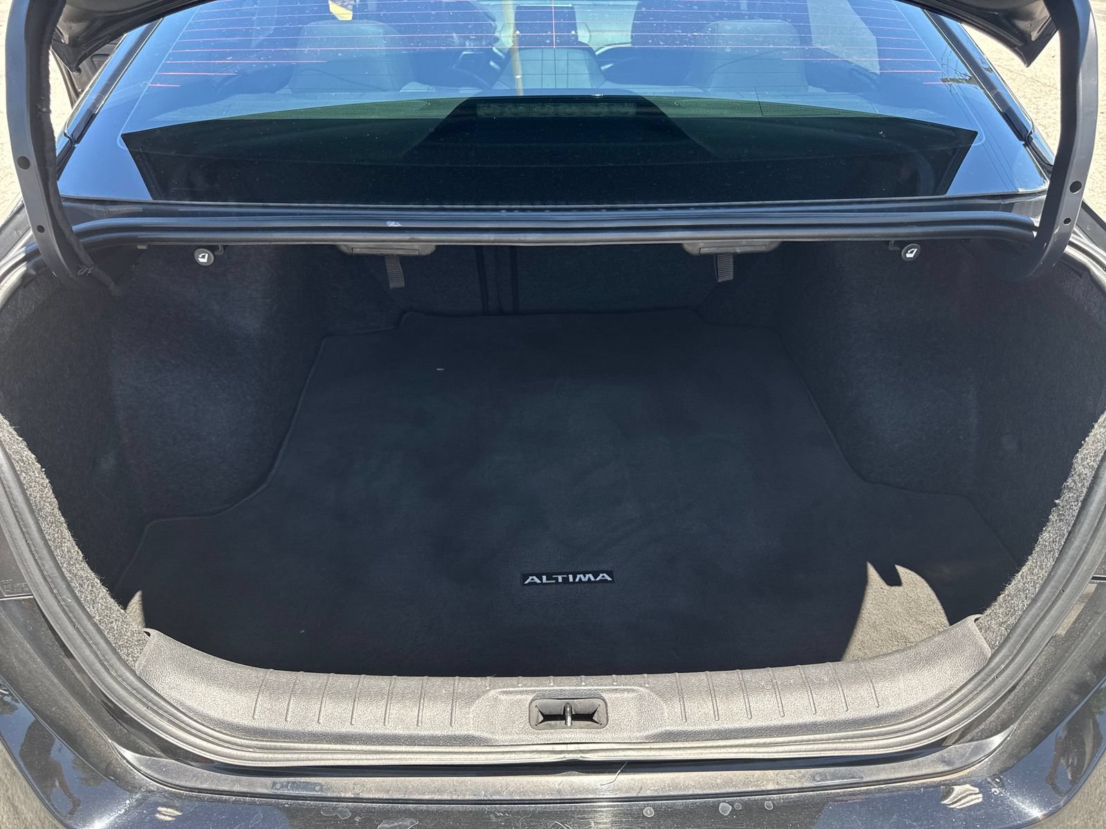 Used 2019 Nissan Altima 2.5 SR FWD image 37