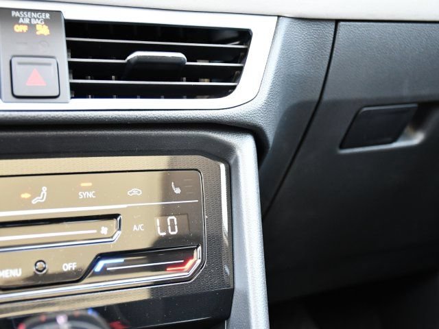 New 2026 Volkswagen Taos SE AWD/4WD image 14