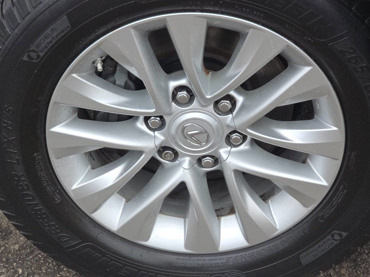 Used 2017 Lexus GX 460 Premium w/ Premium Package image 12