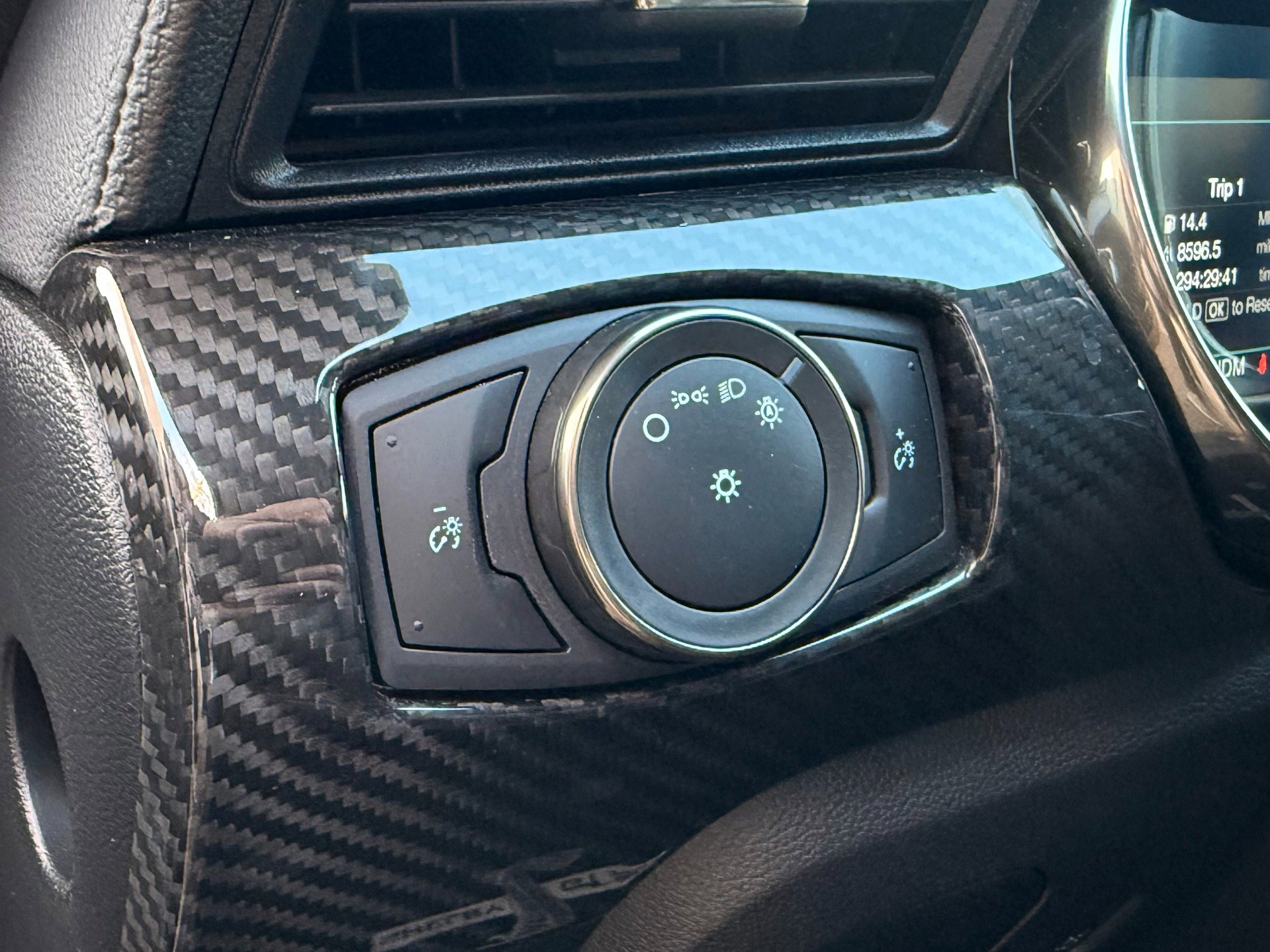 Used 2021 Ford Mustang Shelby GT500 w/ Technology Package image 17