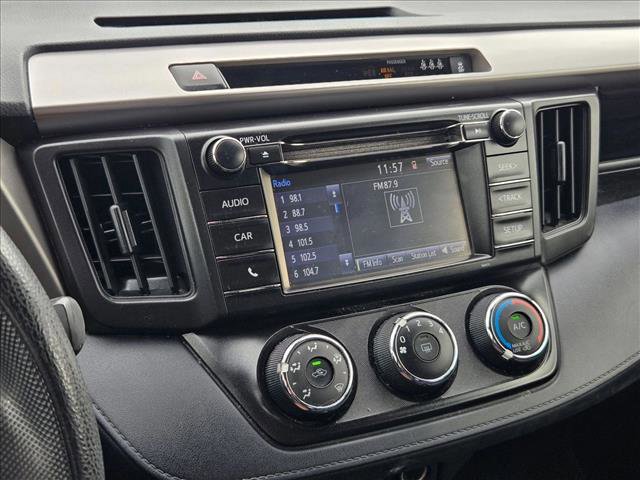 Used 2018 Toyota RAV4 LE image 11