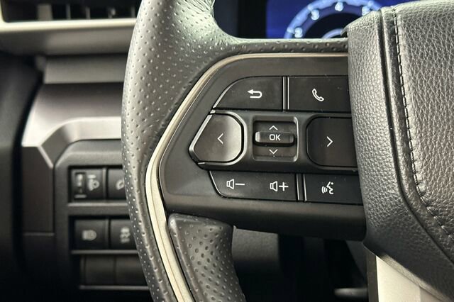 Used 2025 Toyota 4Runner 4WD image 27
