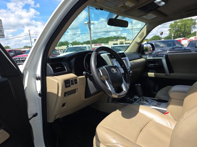 Used 2010 Toyota 4Runner SR5 RWD image 15
