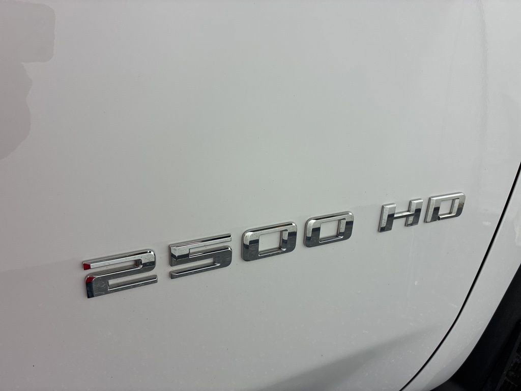 Used 2025 Chevrolet Silverado 2500 Custom w/ Custom Value Package image 31