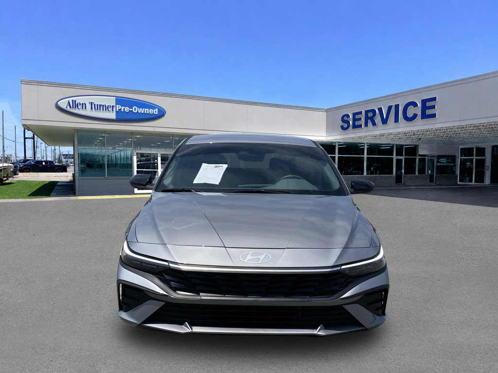 Certified 2026 Hyundai Elantra SEL FWD image 3