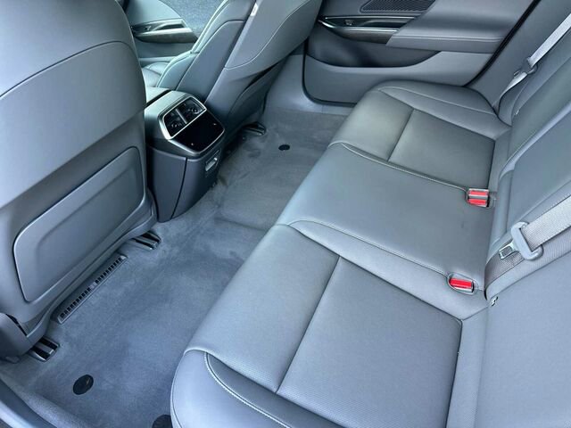 Used 2024 Lucid Air Touring image 14