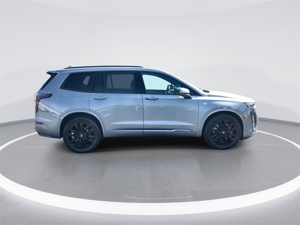 Used 2023 Cadillac XT6 Sport w/ Platinum Package image 9