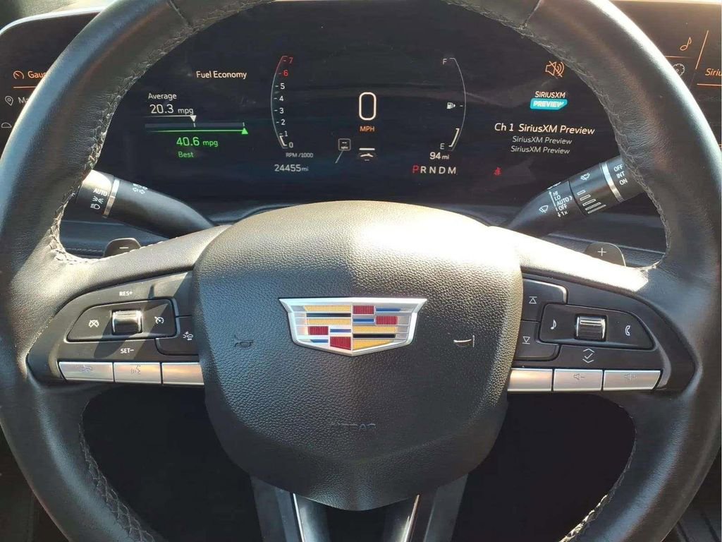 Used 2025 Cadillac XT4 Premium Luxury FWD image 14