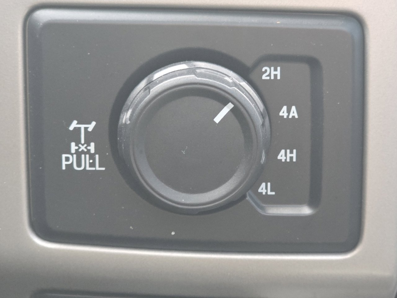 Used 2017 Ford F150 Lariat w/ Equipment Group 502A Luxury image 8