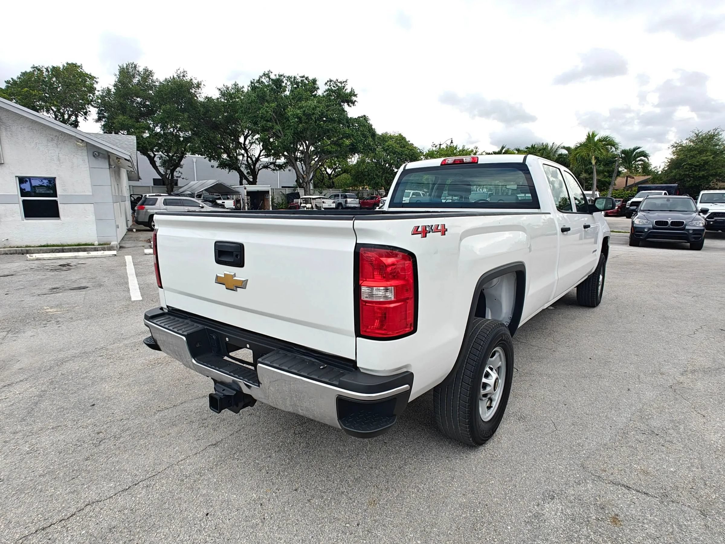 Used 2019 Chevrolet Silverado 2500 W/T AWD/4WD image 7
