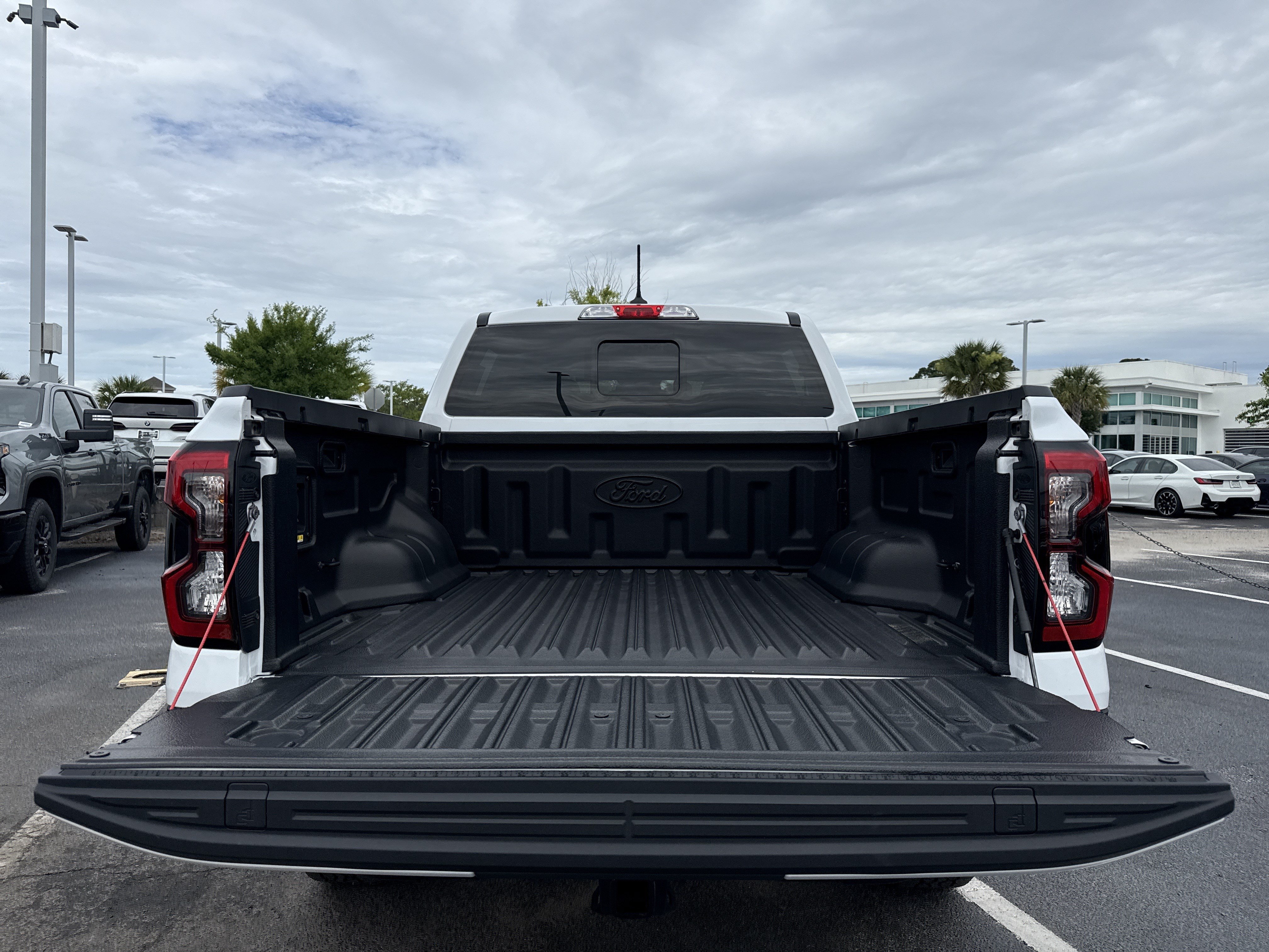 Used 2025 Ford Ranger XLT w/ Trailer Tow Package AWD/4WD image 31