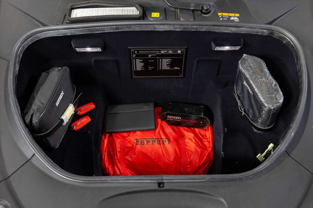 Used 2022 Ferrari F8 Tributo RWD image 60