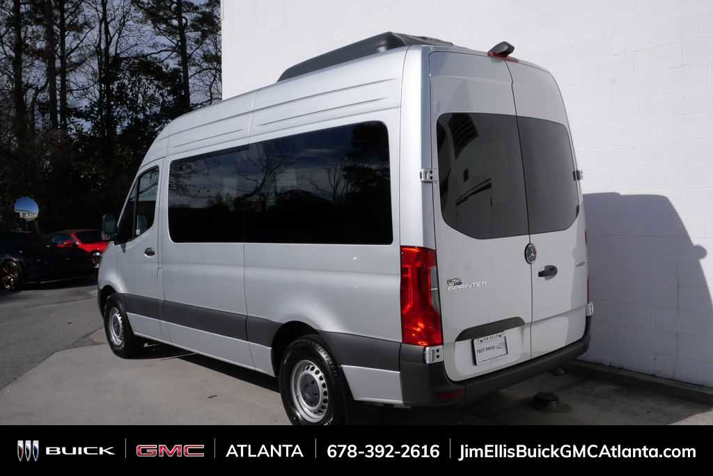 Used 2024 Mercedes-Benz Sprinter 2500 image 3
