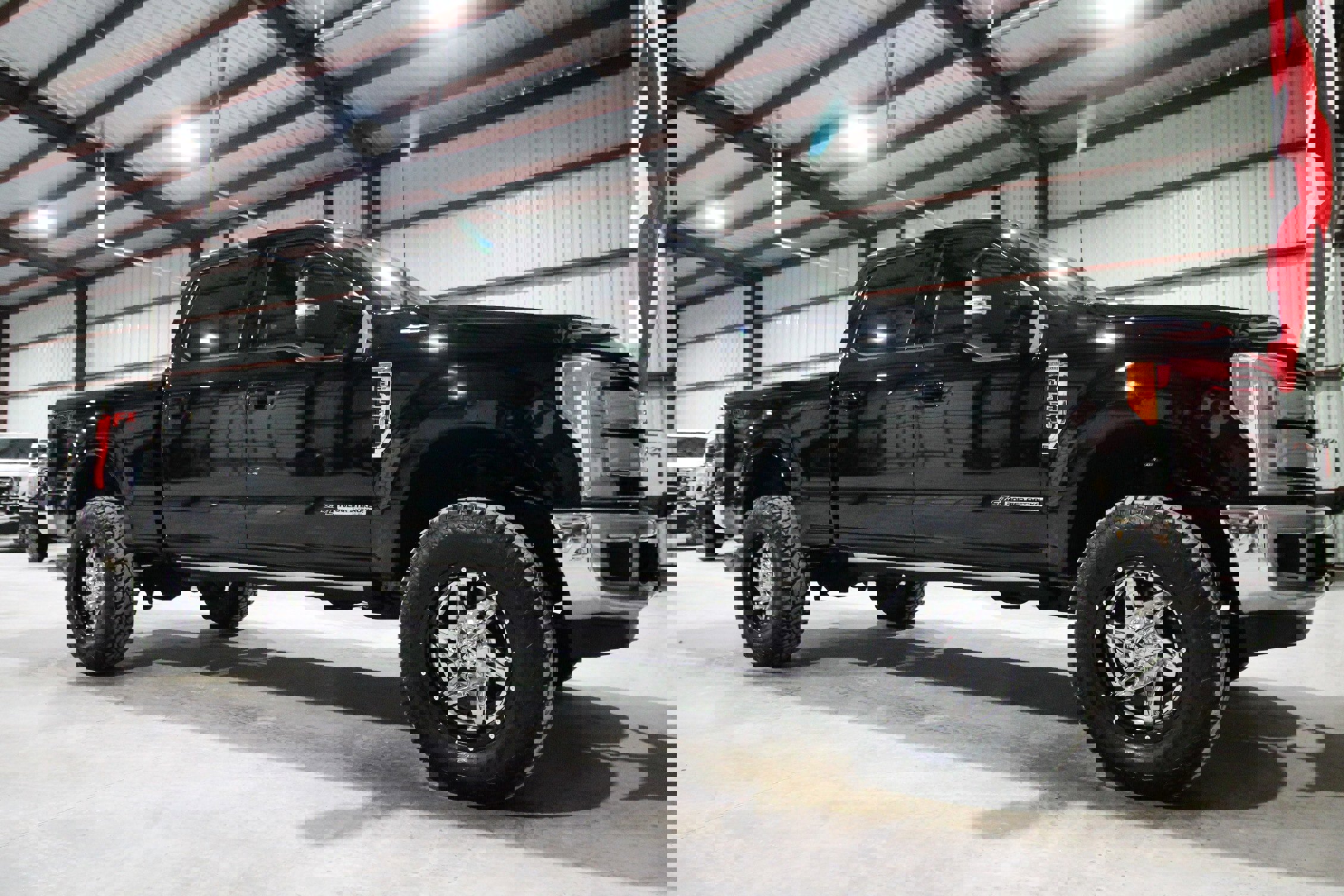 Used 2018 Ford F250 Lariat w/ Lariat Ultimate Package image 16