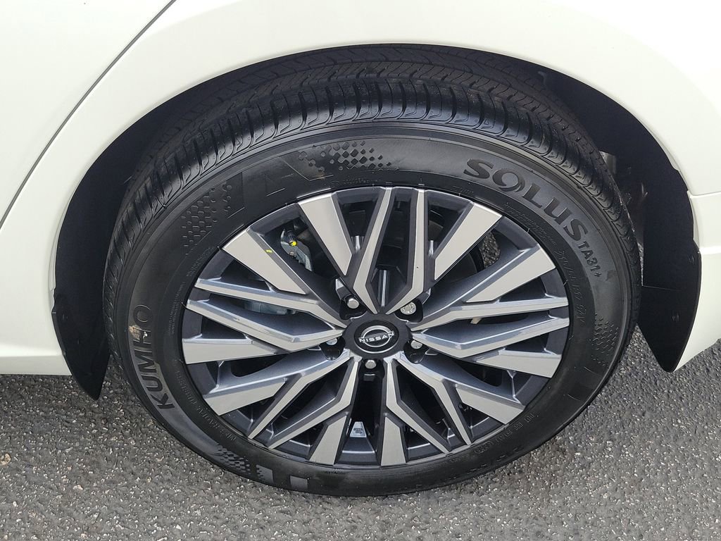 New 2025 Nissan Altima 2.5 SV image 5