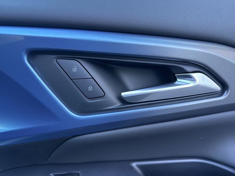 New 2026 Chevrolet Equinox EV LT w/ Convenience Package II image 45