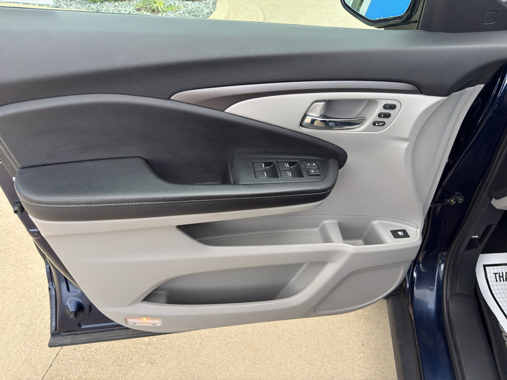 Used 2021 Honda Ridgeline RTL-E image 12