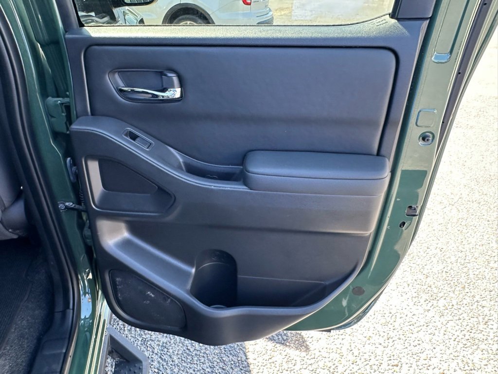 Used 2023 Nissan Frontier SV w/ Technology Package image 21